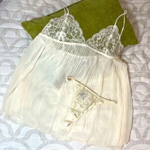 Vtg Jillian Jones Cream Two Piece Babydoll And Thong Panties Négligée Set Sz Med